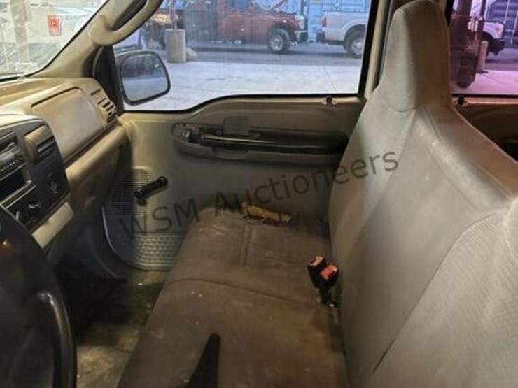 2005-ford-f250-image-25