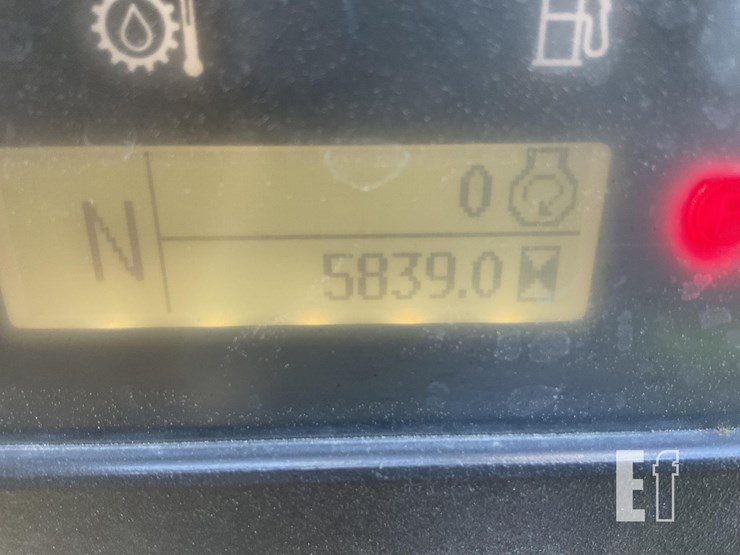 2016-deere-310sl-image-15