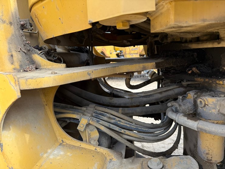 caterpillar-950f-image-33