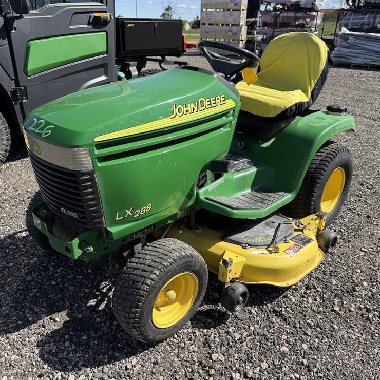 JOHN DEERE LX288