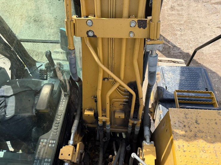caterpillar-312e-image-29