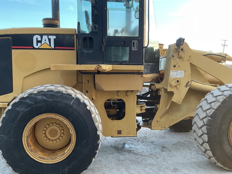 2002-caterpillar-938g-image-5