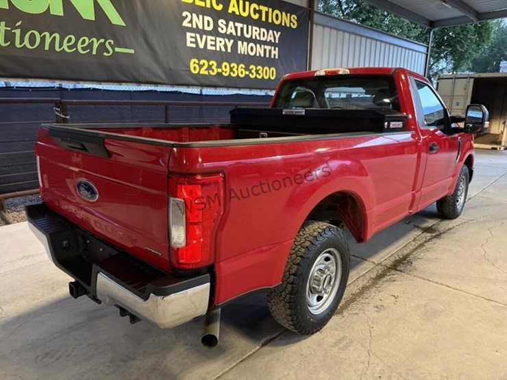 2019-ford-f250-image-8