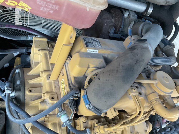 2015-caterpillar-908h2-image-15