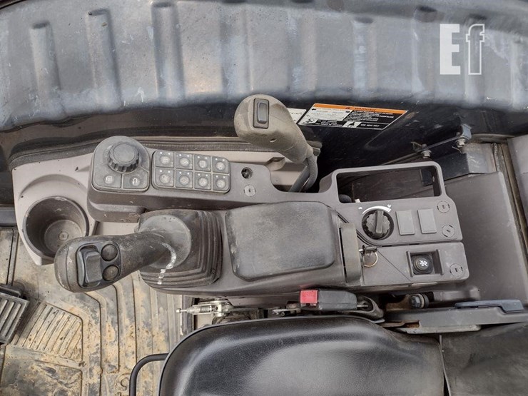 2023-kubota-u55-5-image-8
