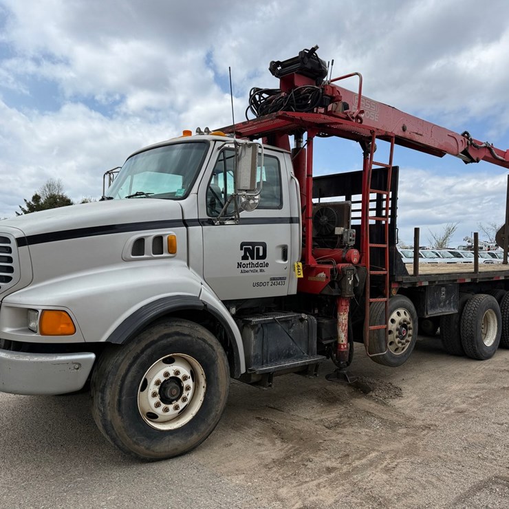 #6443 • 2003 Sterling Boom/Crane Truck