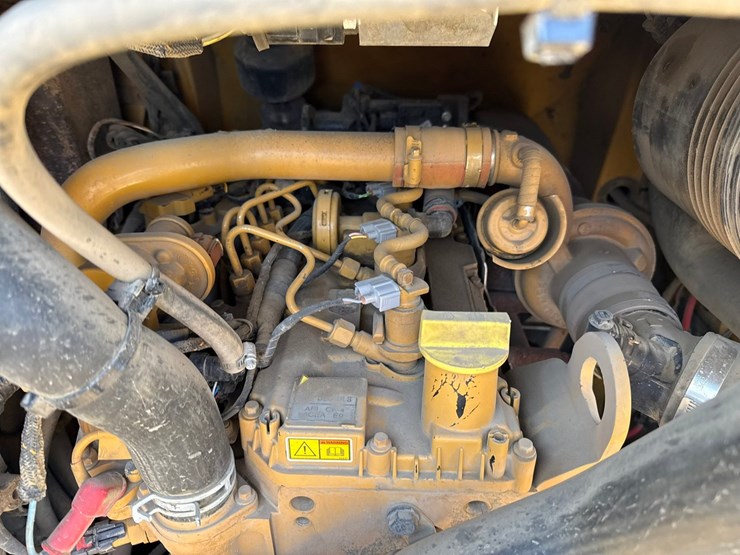 caterpillar-255-image-32