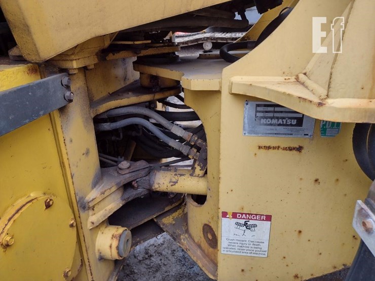 komatsu-wa180-3-image-43