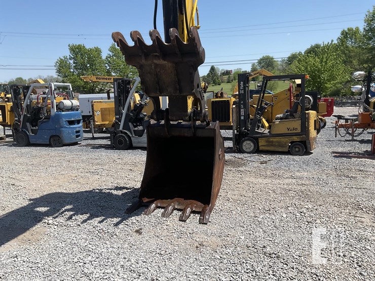 2021-komatsu-pc210-image-11