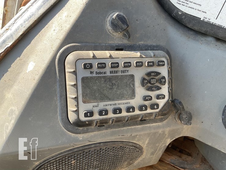 2018-bobcat-t450-image-15