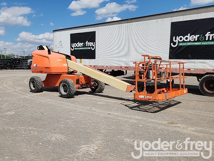2016-jlg-400s-image-6