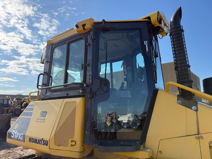 2014-komatsu-d51pxi-image-58