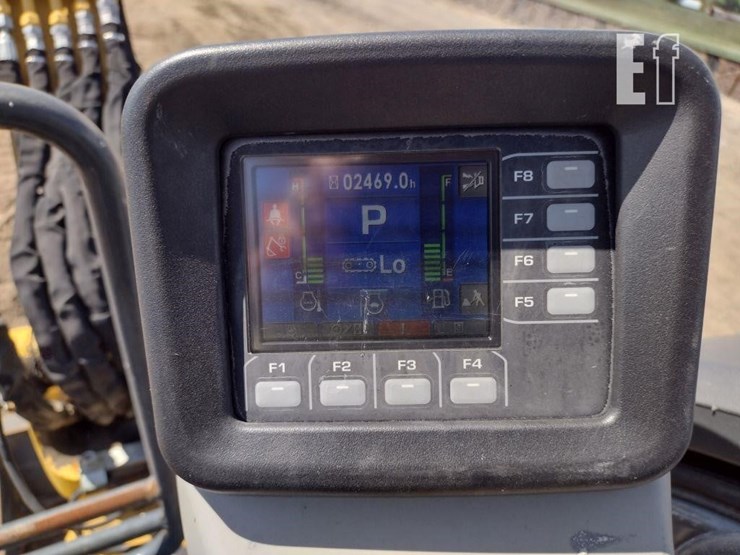 2020-komatsu-pc30mr-5-image-7