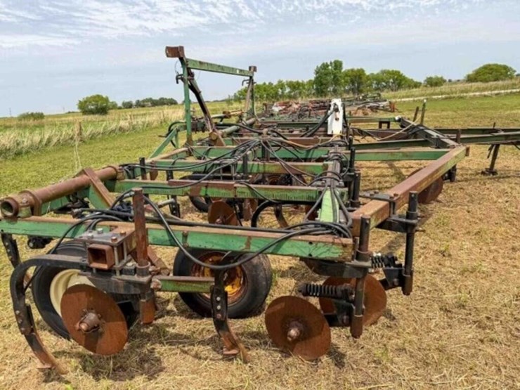 john-deere-1600-image-16