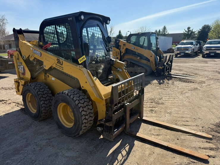 caterpillar-242d3-image-7