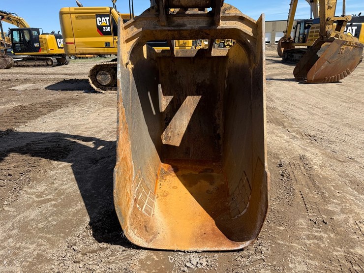 caterpillar-336fl-image-13