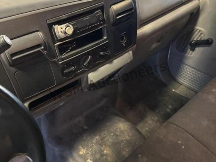 2005-ford-f250-image-24