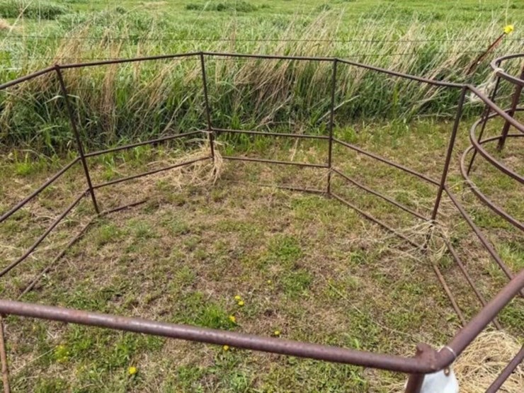 steel-round-bale-feeder-image-3