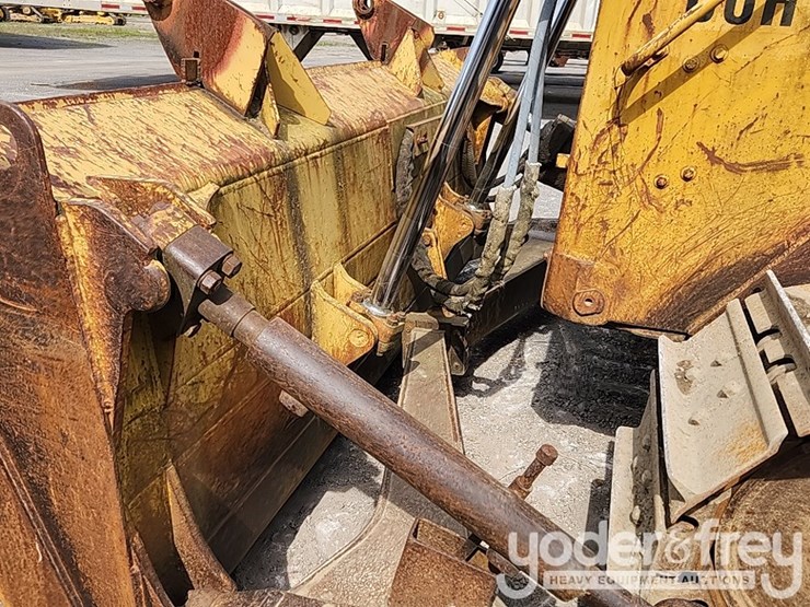 caterpillar-d6h-image-29
