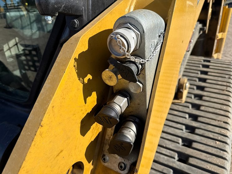caterpillar-255-image-16