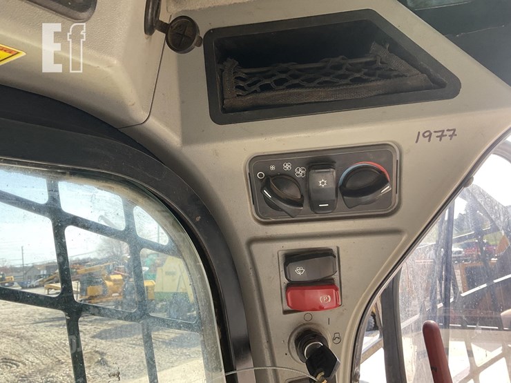 2023-caterpillar-299d3-xe-image-15