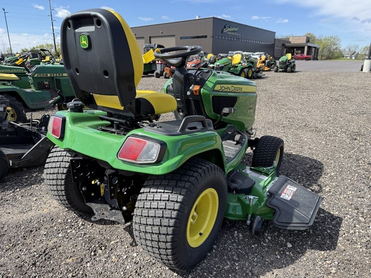 john-deere-x730-image-4