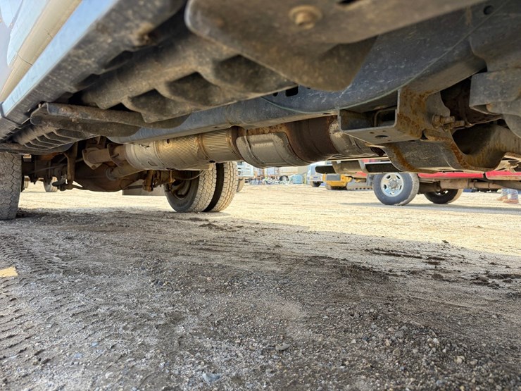 2020-ford-f550-xl-image-54