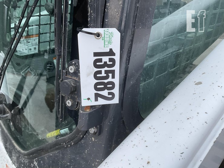 2022-bobcat-t870-image-21