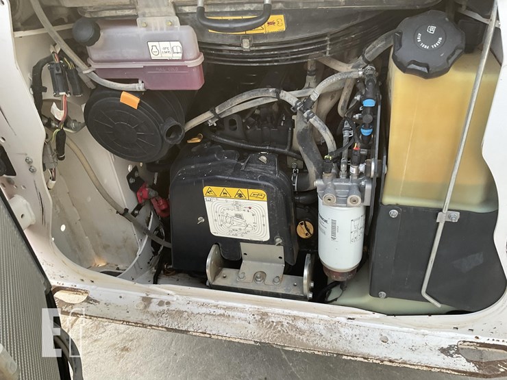 2022-bobcat-t76-image-22