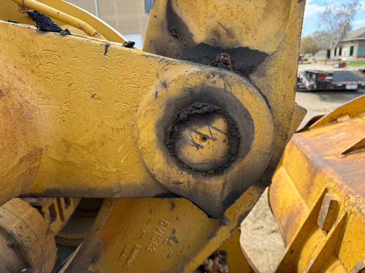caterpillar-950f-image-14