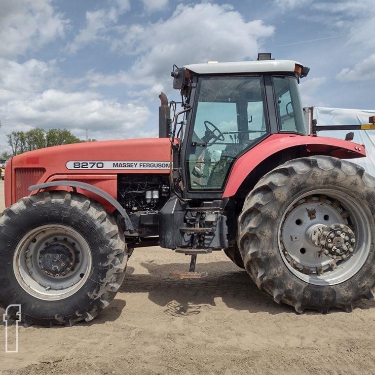 MASSEY-FERGUSON 8270