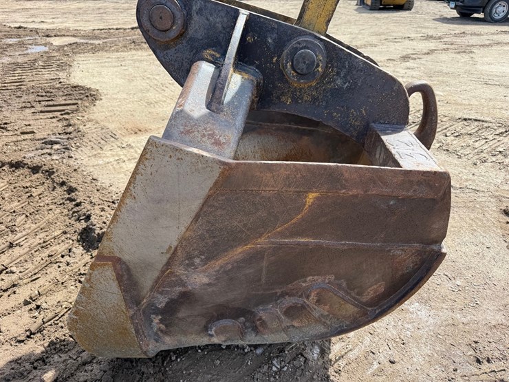 caterpillar-312el-image-12