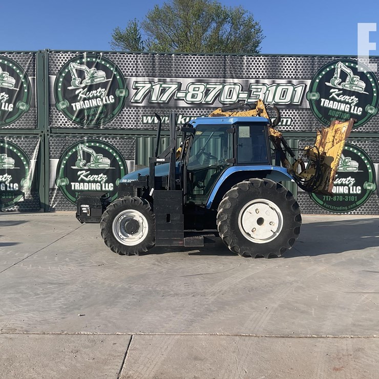 2000 NEW HOLLAND TS110