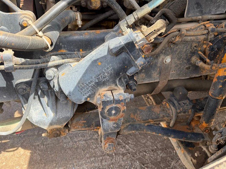 #6396-•-1997-ford-6911l-water-truck-image-12
