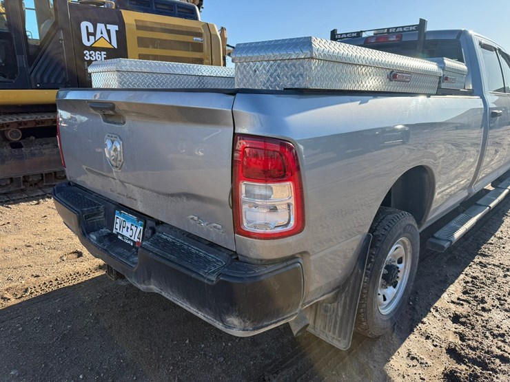 2021-dodge-2500-image-22