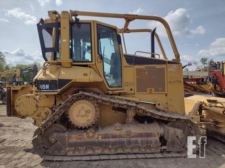 2006-caterpillar-d5n-xl-image-28