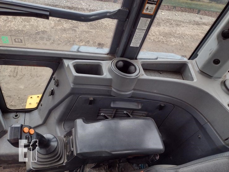 2019-deere-544l-image-9