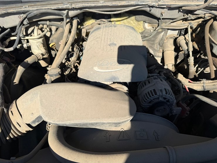 2006-chevrolet-2500-image-15