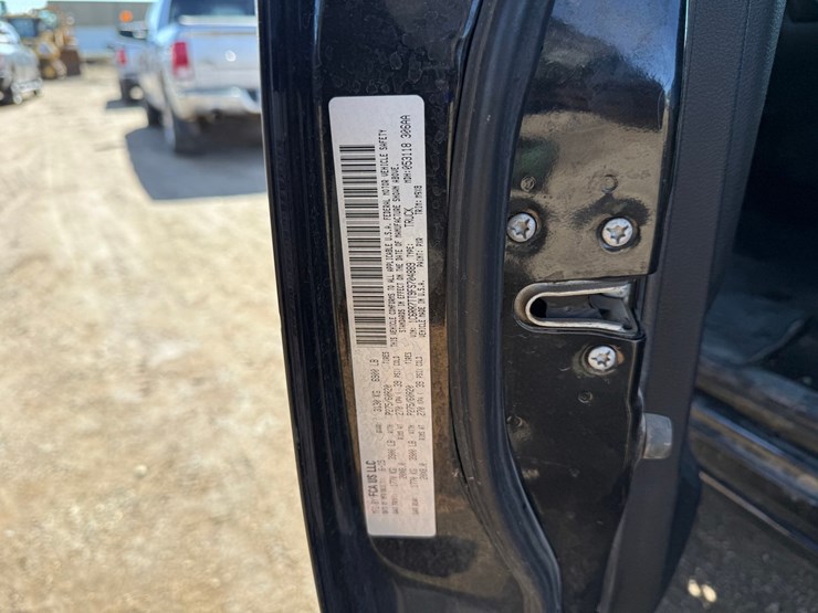 2016-dodge-1500-image-57
