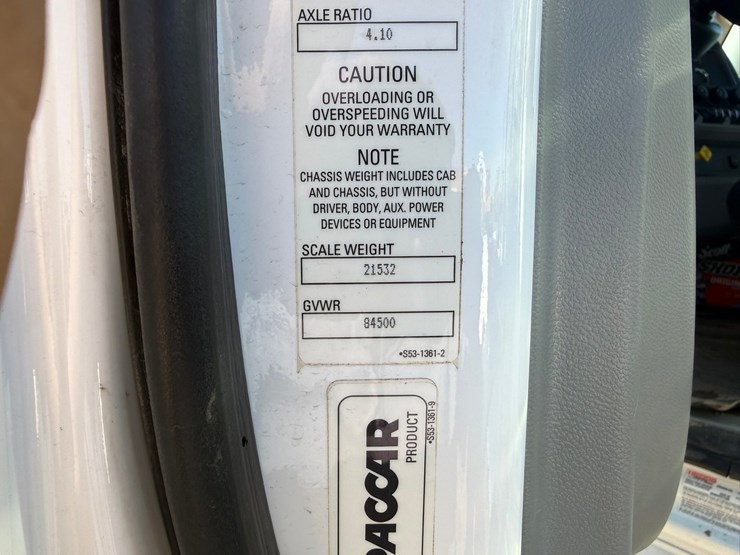 2021-kenworth-t880-image-105