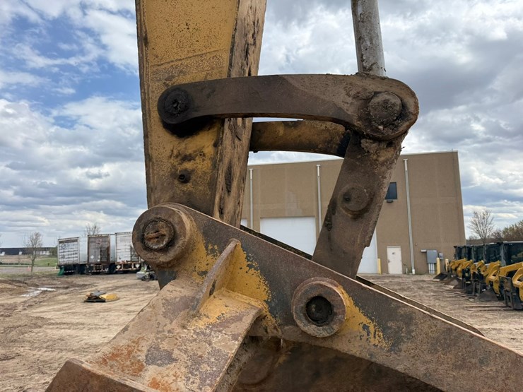 caterpillar-345bl-image-13