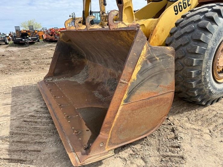 caterpillar-966e-image-9