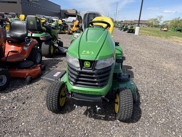 john-deere-x380-image-2