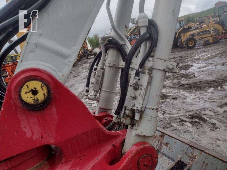 takeuchi-tb290-image-31