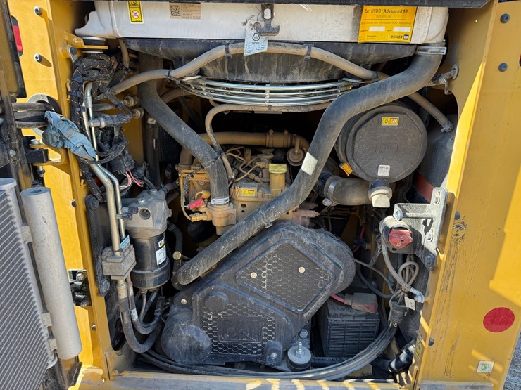caterpillar-255-image-32