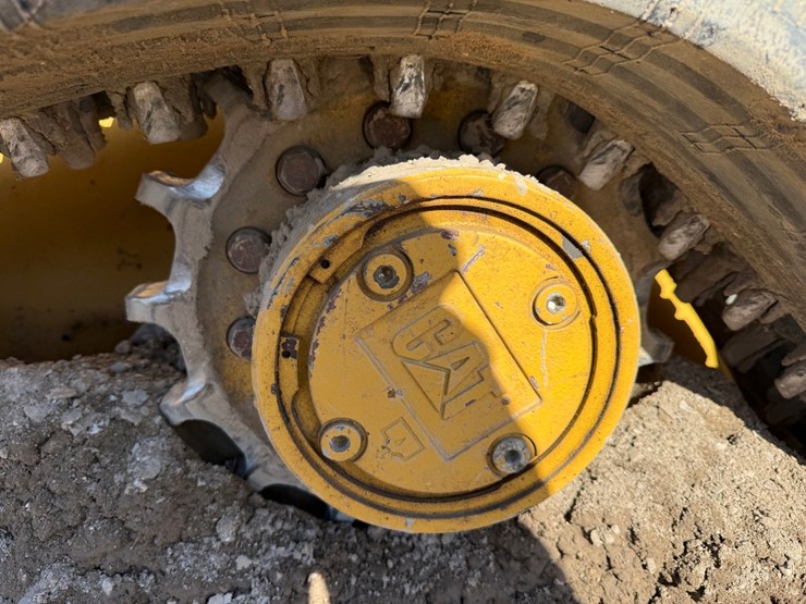 caterpillar-255-image-69