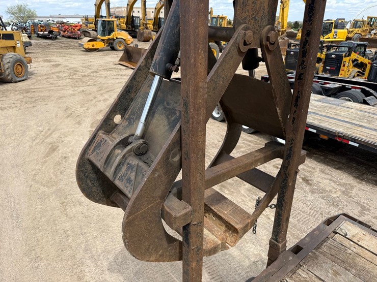 #6443-•-2003-sterling-boom/crane-truck-image-50