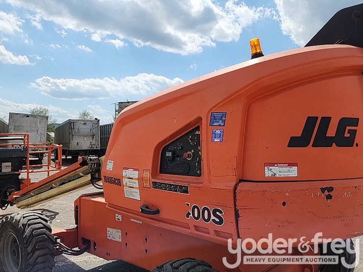 2016-jlg-400s-image-19
