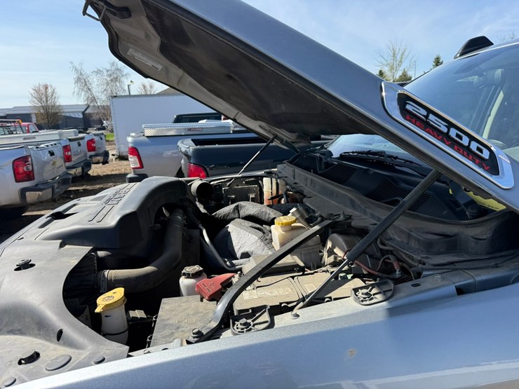 2021-dodge-2500-image-42
