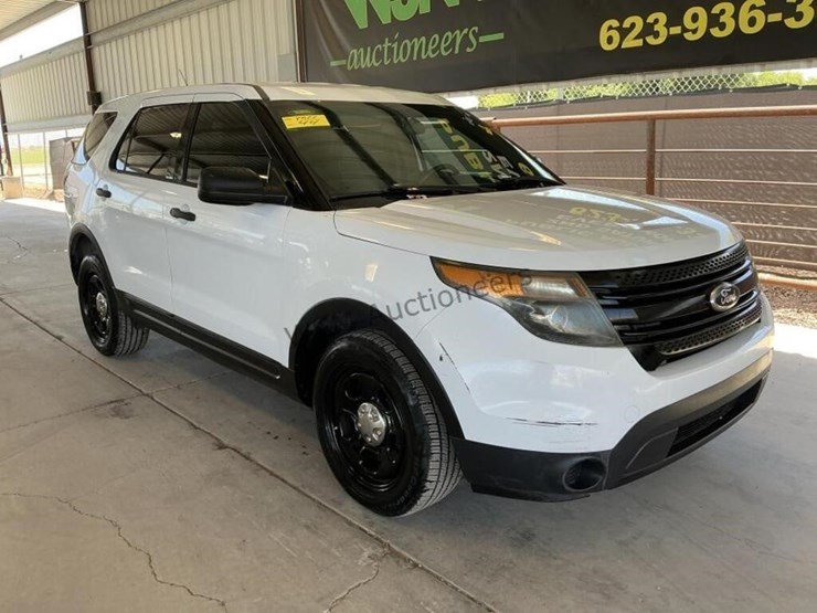 2014-ford-explorer-image-2
